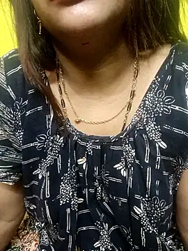 Snapshot of Sexyranibhabhi chatting on 05.17.26 Sexyranibhabhi online show from 05.17.26