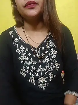 Snapshot of Sexyranibhabhi chatting on 05.21.26 Sexyranibhabhi online show from 05.21.26