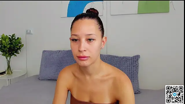 SelenaRousey online show from 07.04.26