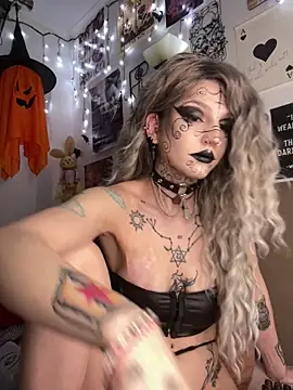 MoonAgnes online show from 04.27.26
