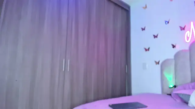 NaomiAsha online show from 09.14.25