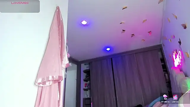 NaomiAsha online show from 12.22.25