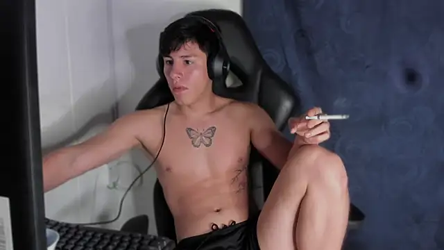 Snapshot of krizia7 chatting on 03.21.25 krizia7 online show from 03.21.25