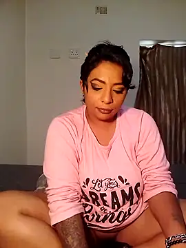 indianstormxo  online show from 11.24.25