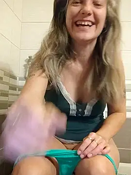 Snapshot of Dark_Angel_22 chatting on 10.30.25 Dark Angel 22 online show from 10.30.25