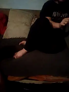 Snapshot of ZeFFirky chatting on 11.26.25 ZeFFirky online show from 11.26.25