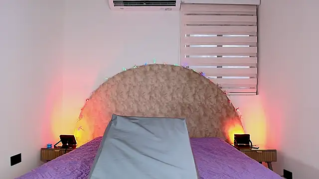 anisha x online show from 12.01.25