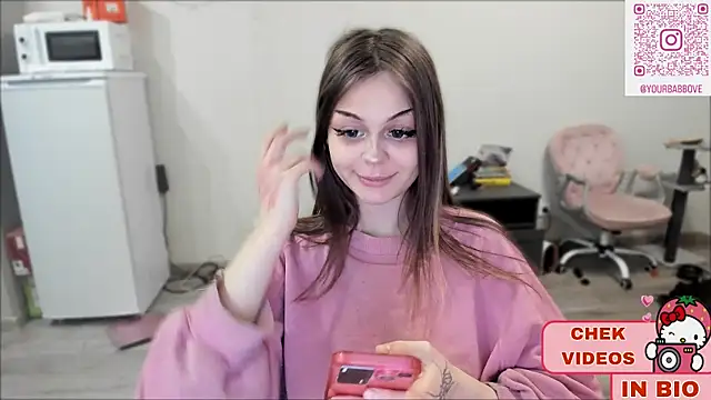 Snapshot of shy_melony chatting on 12.25.24 shy melony online show from 12.25.24