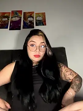 Snapshot of NatyOlson chatting on 01.17.26 NatyOlson online show from 01.17.26