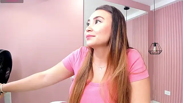 dulce santamaria online show from 12.02.24