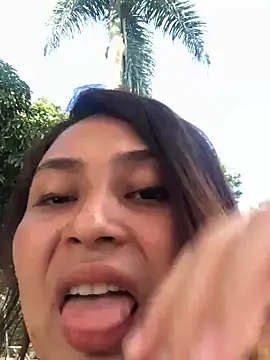 dulce santamaria online show from 12.15.24