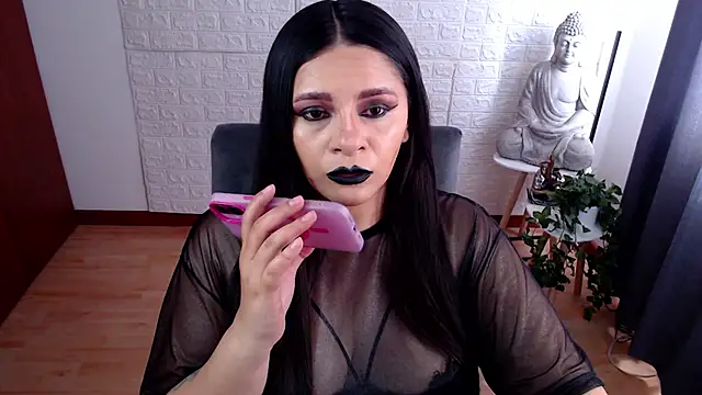 Snapshot of GODDESS_EVANS chatting on 12.24.24 GODDESS EVANS online show from 12.24.24