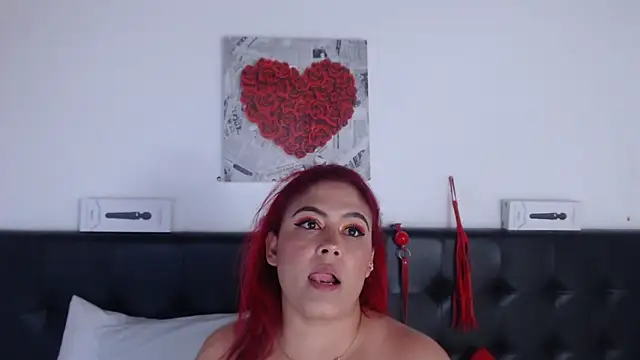 Amara Red online show from 02.10.25