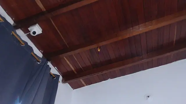 Amara Red online show from 09.24.25