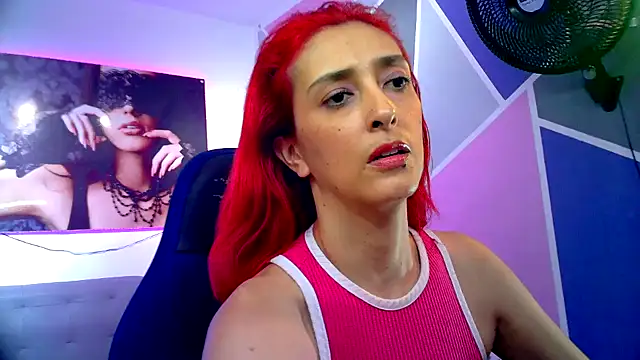 Snapshot of Ruby_Your_Milf chatting on 12.21.24 Ruby Your Milf online show from 12.21.24