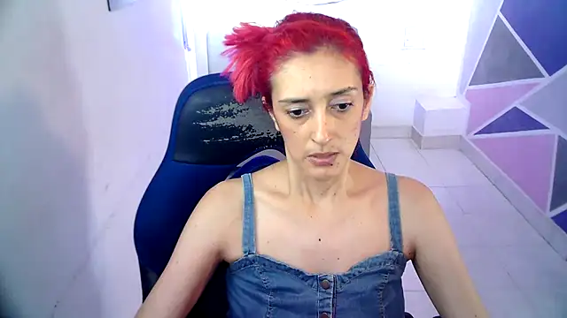 Snapshot of Ruby_Your_Milf chatting on 12.28.24 Ruby Your Milf online show from 12.28.24