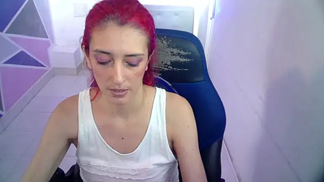 Snapshot of Ruby_Your_Milf chatting on 01.07.25 Ruby Your Milf online show from 01.07.25