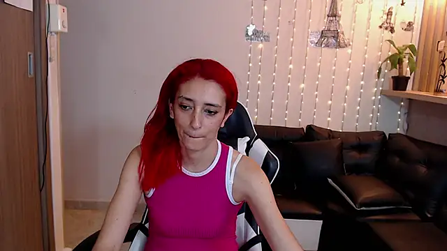 Snapshot of Ruby_Your_Milf chatting on 02.08.25 Ruby Your Milf online show from 02.08.25