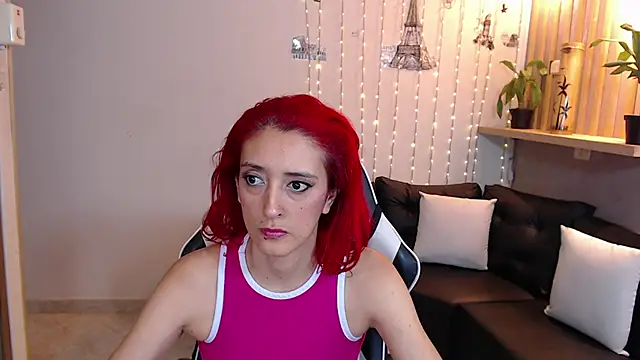 Snapshot of Ruby_Your_Milf chatting on 02.19.25 Ruby Your Milf online show from 02.19.25