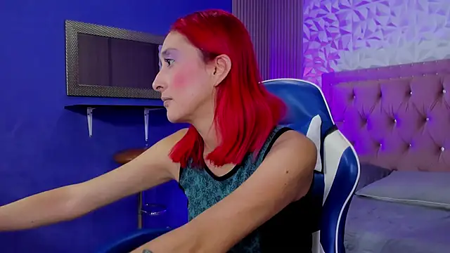 Snapshot of Ruby_Your_Milf chatting on 02.04.26 Ruby Your Milf online show from 02.04.26