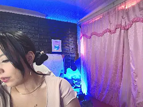 loren tits24 online show from 12.19.24