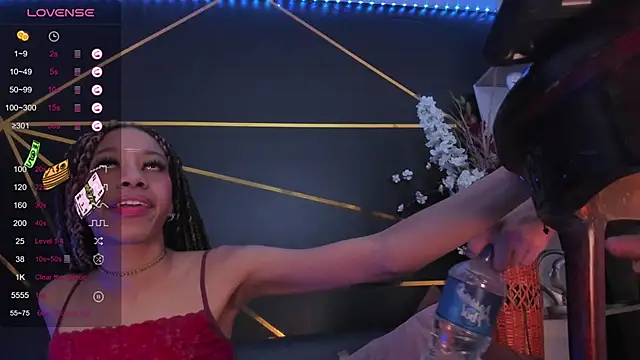 Snapshot of MystiqueTs chatting on 01.26.25 MystiqueTs online show from 01.26.25