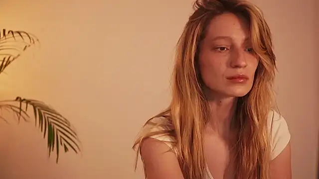 Snapshot of Stephany_talks chatting on 03.17.26 Stephany talks online show from 03.17.26