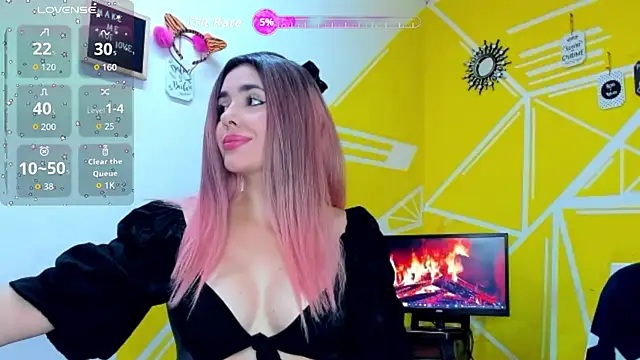 Nikolle Rouss online show from 02.11.26