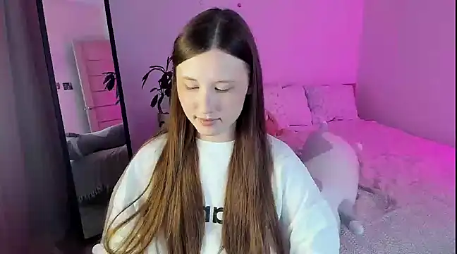 Stella Sunny online show from 02.27.25