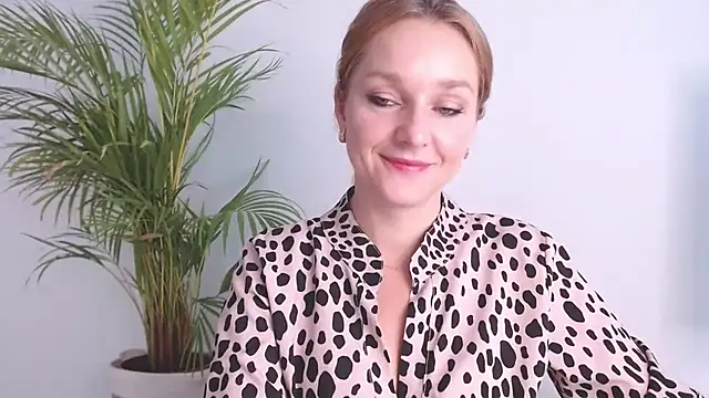 AliciaDesire online show from 10.30.25