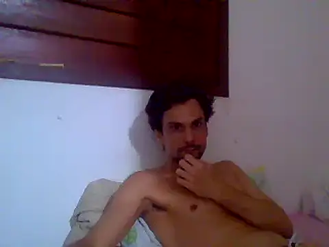 Snapshot of couplemilk chatting on 12.12.24 couplemilk online show from 12.12.24