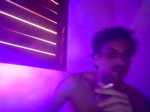 Snapshot of couplemilk chatting on 12.18.24 couplemilk online show from 12.18.24