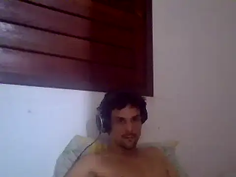 Snapshot of couplemilk chatting on 12.23.24 couplemilk online show from 12.23.24