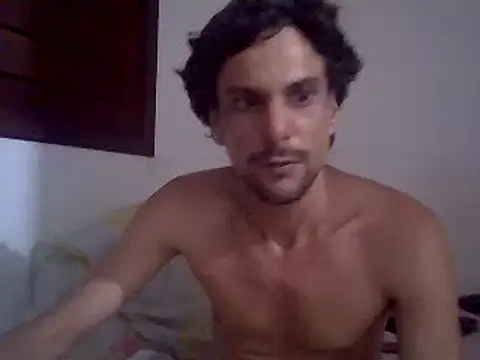 Snapshot of couplemilk chatting on 12.25.24 couplemilk online show from 12.25.24