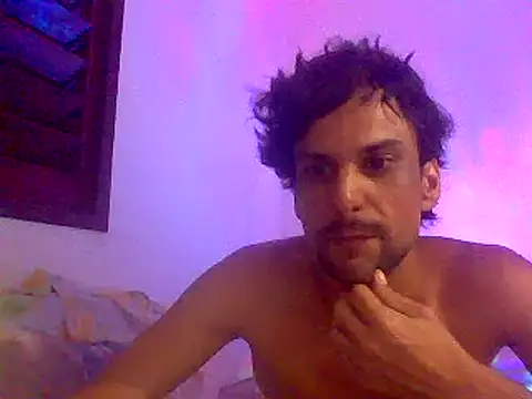 Snapshot of couplemilk chatting on 12.30.24 couplemilk online show from 12.30.24