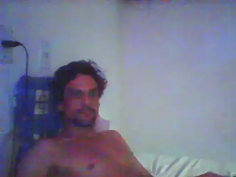 Snapshot of couplemilk chatting on 02.01.25 couplemilk online show from 02.01.25