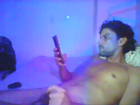 Snapshot of couplemilk chatting on 02.03.25 couplemilk online show from 02.03.25