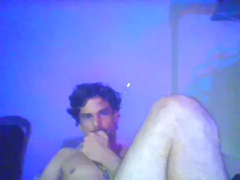 Snapshot of couplemilk chatting on 02.04.25 couplemilk online show from 02.04.25