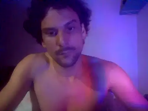 Snapshot of couplemilk chatting on 02.08.25 couplemilk online show from 02.08.25