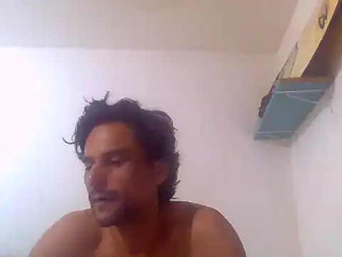 Snapshot of couplemilk chatting on 02.08.25 couplemilk online show from 02.08.25