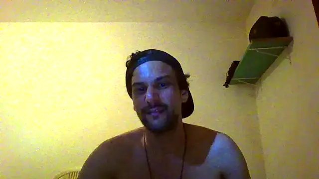 Snapshot of couplemilk chatting on 01.19.26 couplemilk online show from 01.19.26