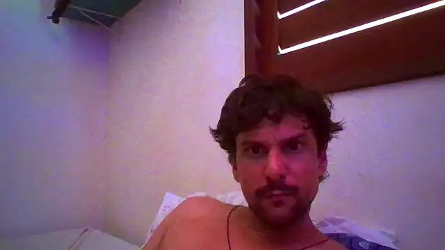 Snapshot of couplemilk chatting on 02.04.26 couplemilk online show from 02.04.26