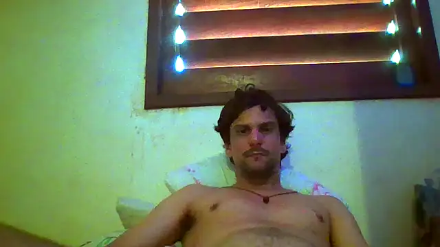 Snapshot of couplemilk chatting on 02.15.26 couplemilk online show from 02.15.26