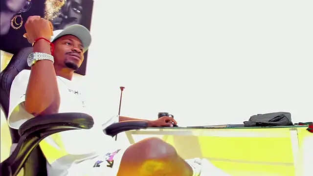 Thomas shelbys online show from 02.23.25