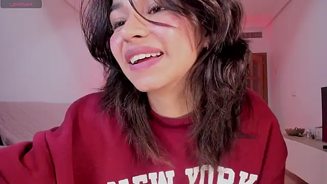 Snapshot of Adriennesexxx chatting on 03.11.25 Adriennesexxx online show from 03.11.25