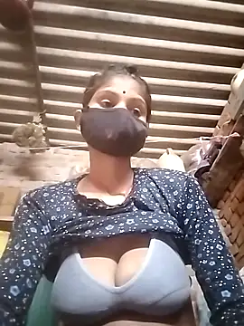 Snapshot of Ritu-0143 chatting on 04.15.26 Ritu-0143 online show from 04.15.26