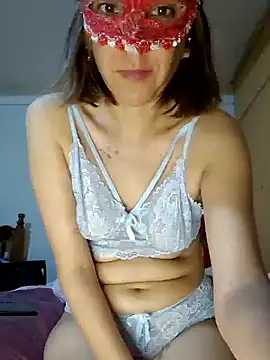 Lunababymylove online show from 12.30.24