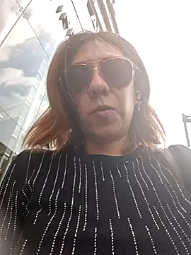 Lunababymylove online show from 02.15.25