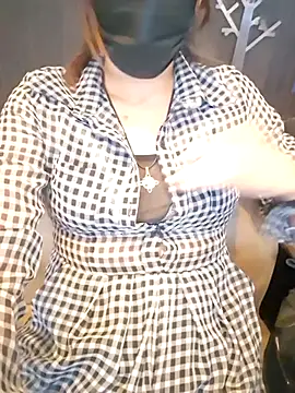 Snapshot of Lunababymylove chatting on 05.01.26 Lunababymylove online show from 05.01.26