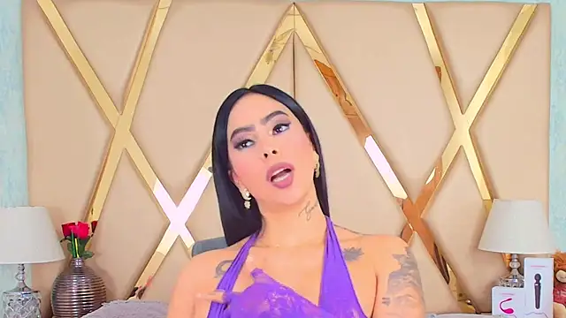 GiahDaniels online show from 02.22.25